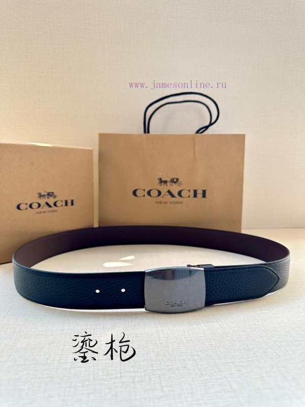 The 3.7cm wide COACH double-sided belt is made of sports calf leather and comes with a class ser7ueee