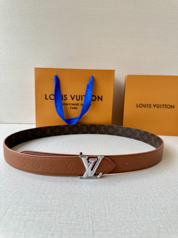 The 3.0-wide LV Flowergram double-sided belt is made of Monogram canvas and Monogram embosse r2zy7j07