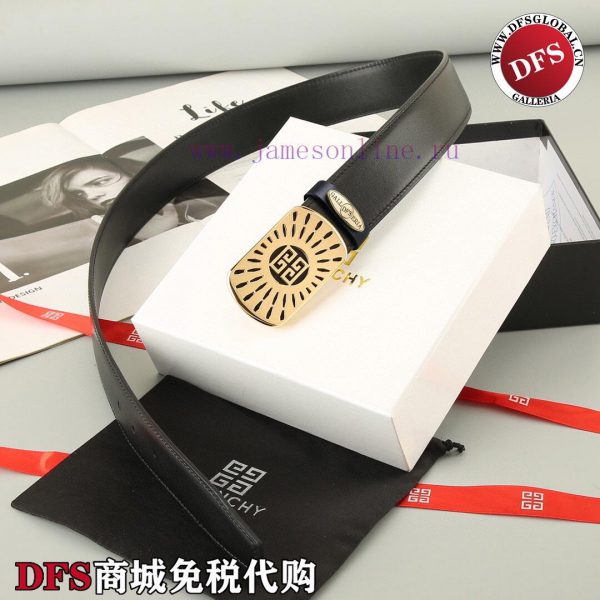 High end quality, physical photographyComes with a complete set of packagingGivenchy Oversea x062nb1i