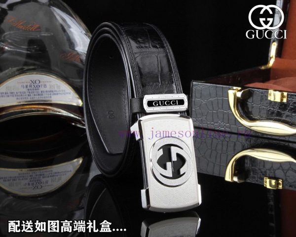 High end quality, physical photographyComes with a complete set of purchasing gift boxesGUCC 79wby78l
